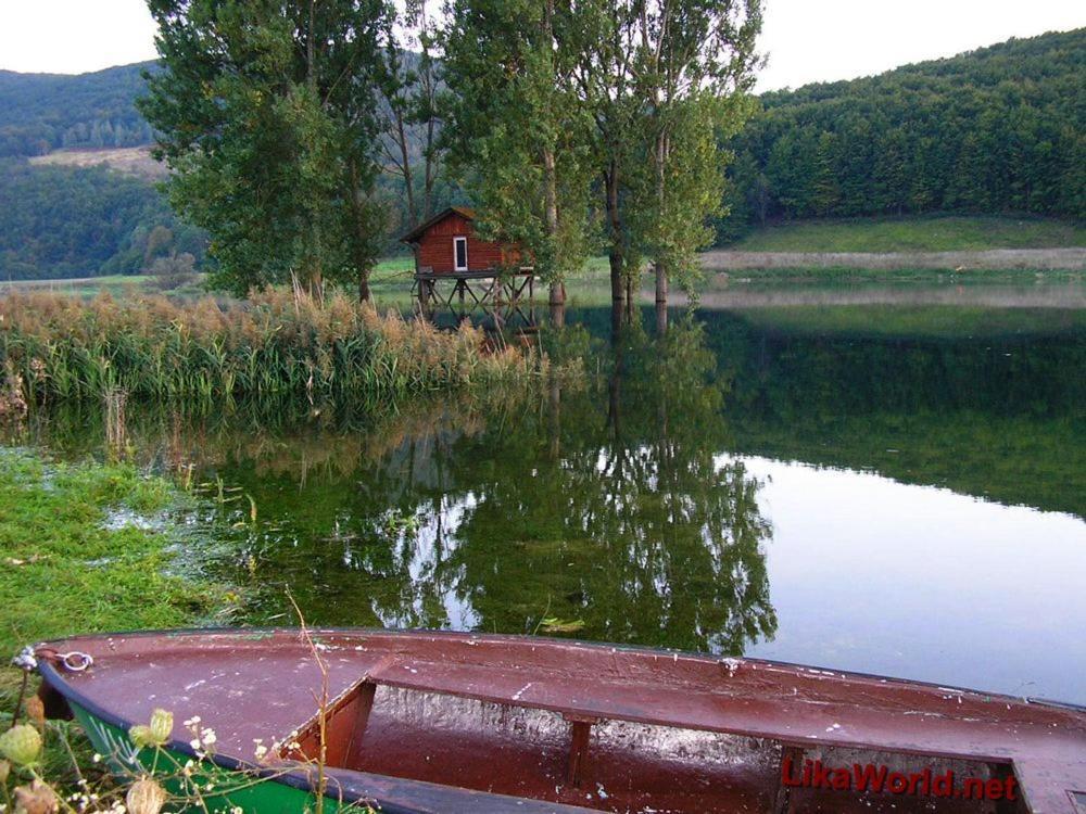 فيلا House S&D Otočac المظهر الخارجي الصورة