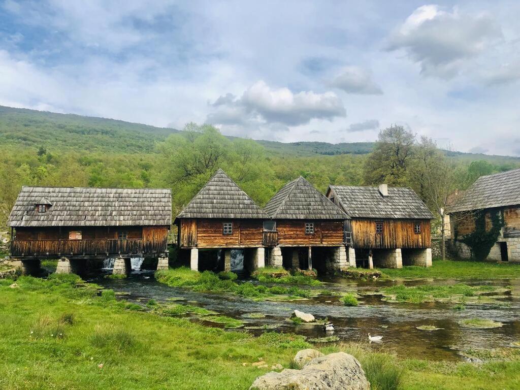 فيلا House S&D Otočac المظهر الخارجي الصورة