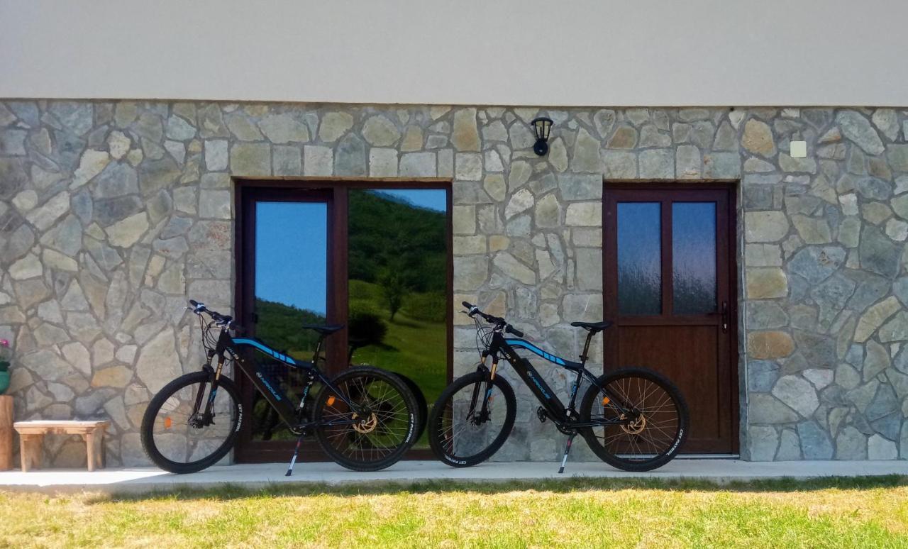 فيلا House S&D Otočac المظهر الخارجي الصورة