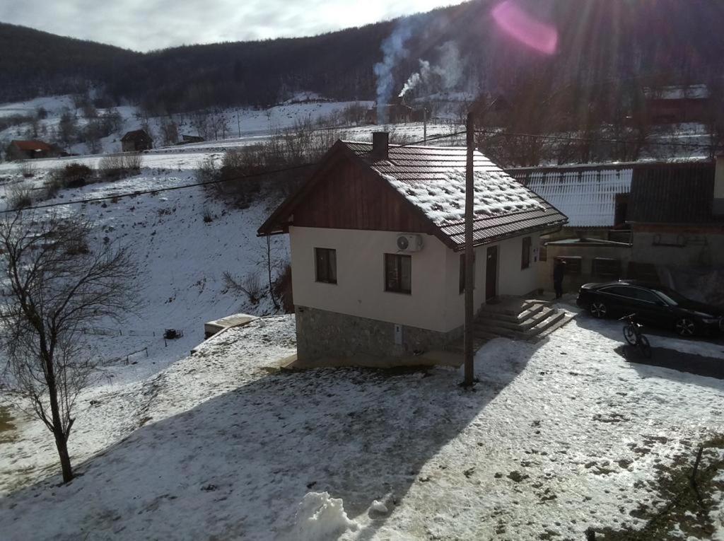 فيلا House S&D Otočac المظهر الخارجي الصورة